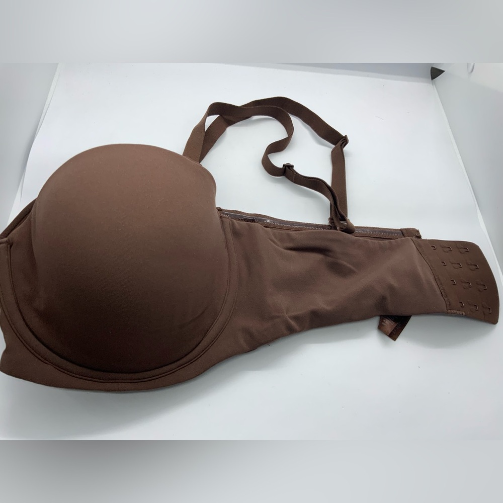 Skims Fits Everybody Strapless Bra - Picture 11 of 13